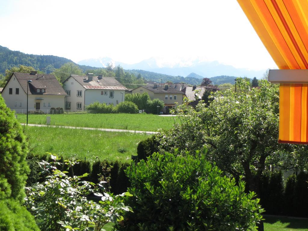 Bungalow Moewe Pörtschach am Wörthersee Oda fotoğraf